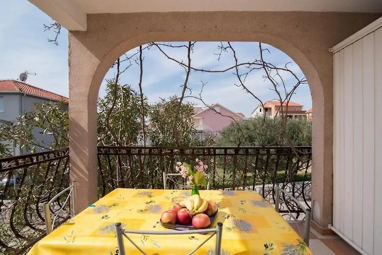 Apartments Fidelis - Two Bedroom Apartment With Terrace 6 Trogir 0*,