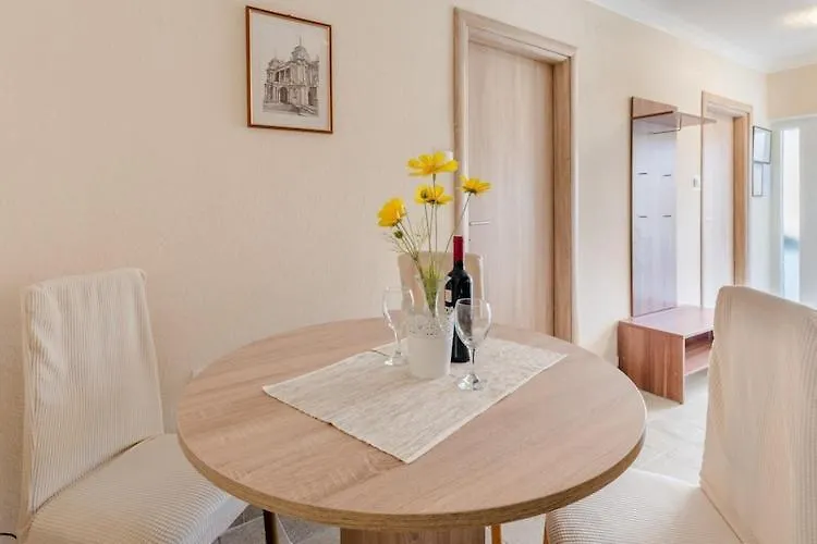 Apartments Fidelis - Two Bedroom Apartment With Terrace 6 Trogir